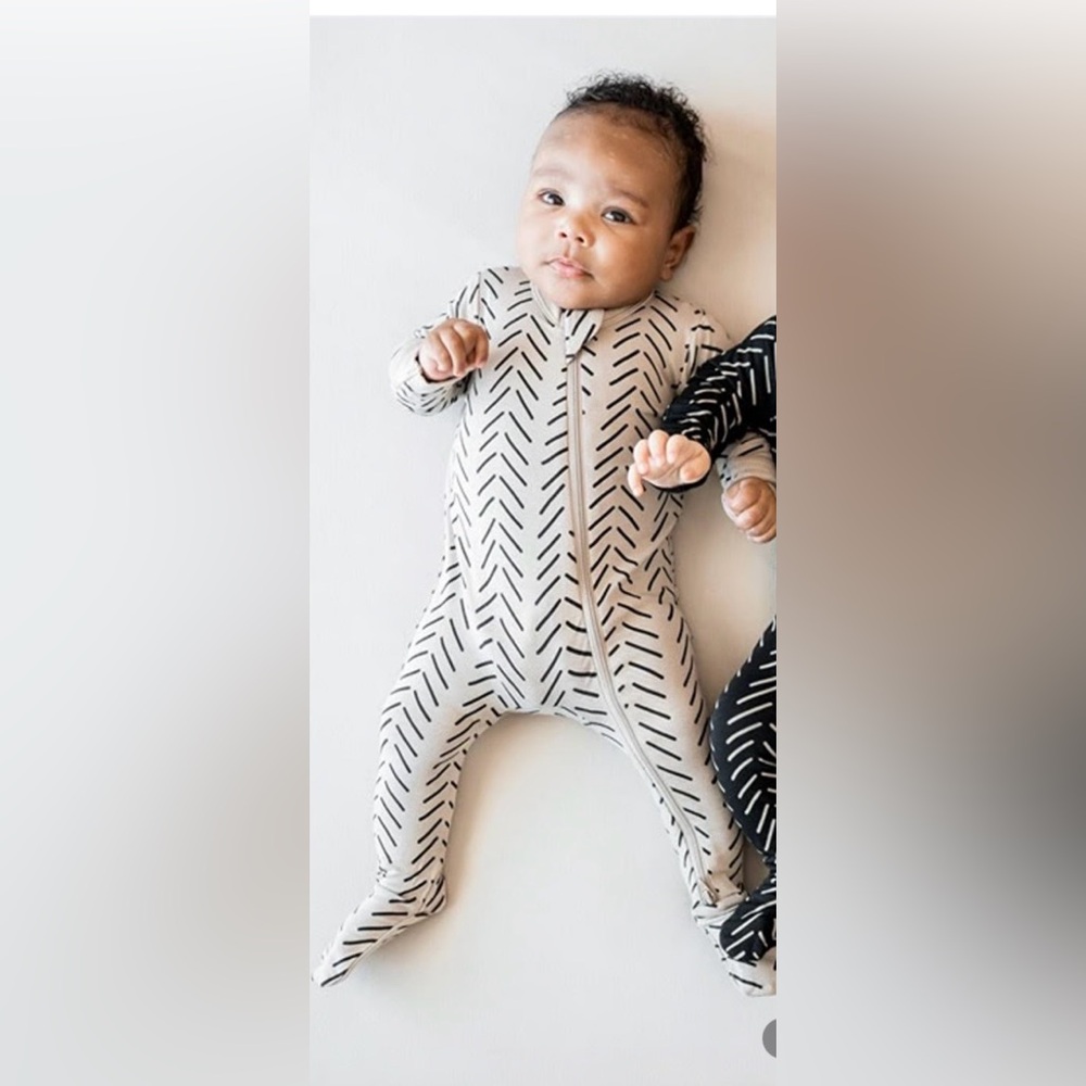 Kyte Baby Zippered Footie in Khaki Herringbone 18-24 month old